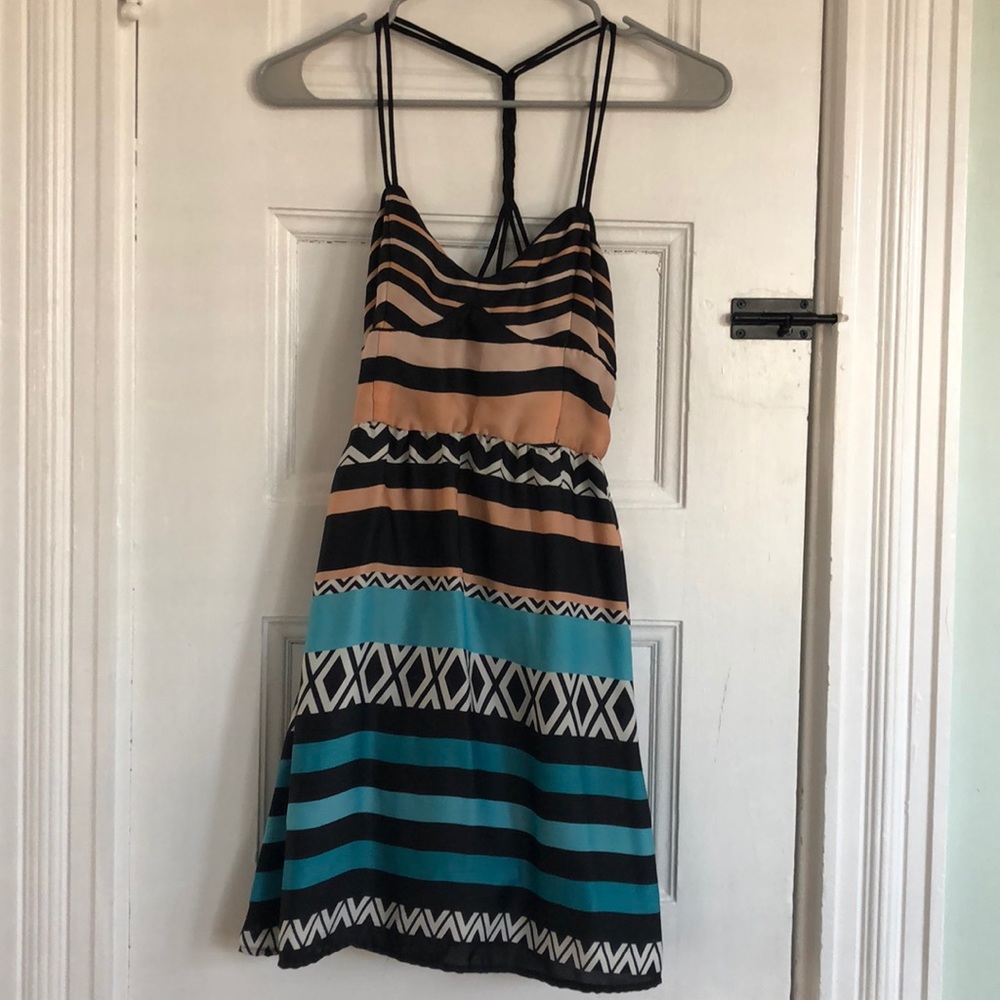 Super cute summer dress with pockets!